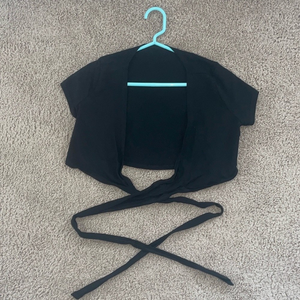 Black Shein Criss Cross Waist Tie Crop Top Small